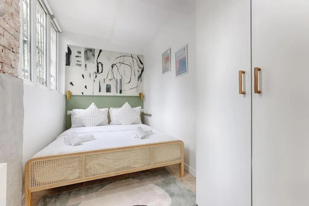 Apartment Mykeypers - Chic & Elegant Flat 2br/6p- Republique *
