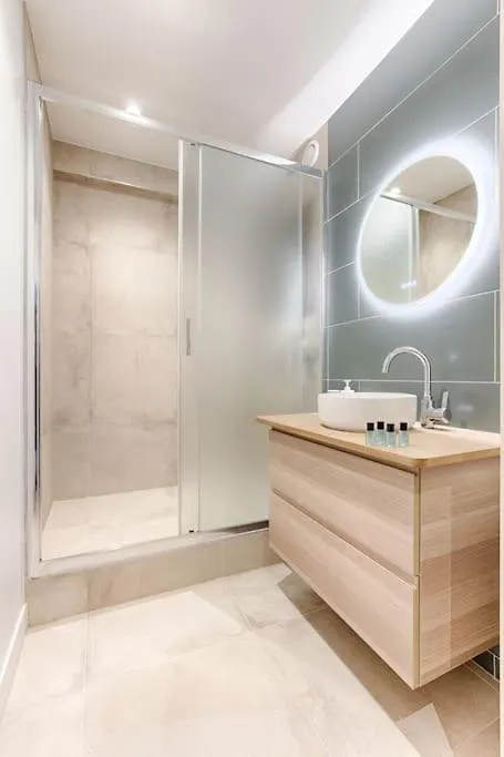 Mykeypers - Chic & Elegant Flat 2br/6p- Republique Apartament Paryż