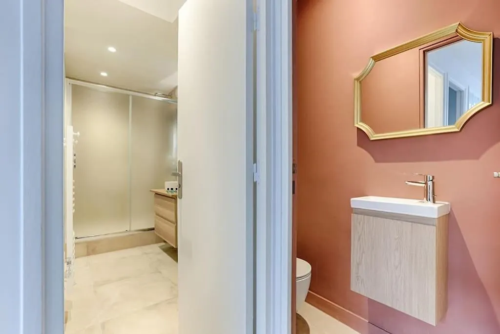 Apartament Mykeypers - Chic & Elegant Flat 2br/6p- Republique Paryż